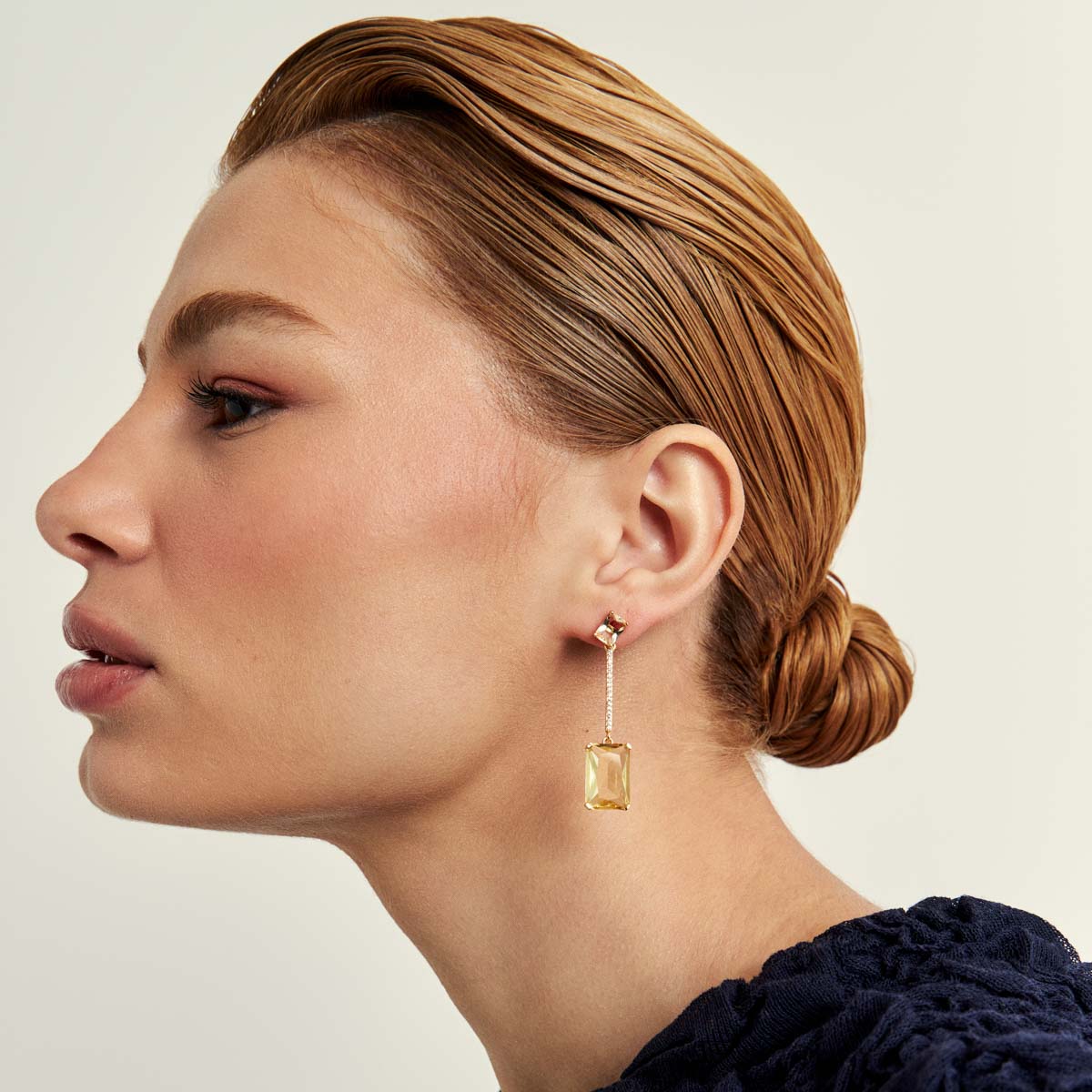 Brinco amarelo perfeito