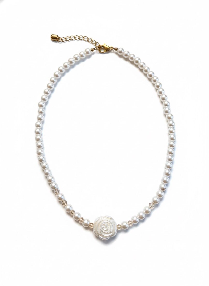 Colar Choker Rosa de Pérolas