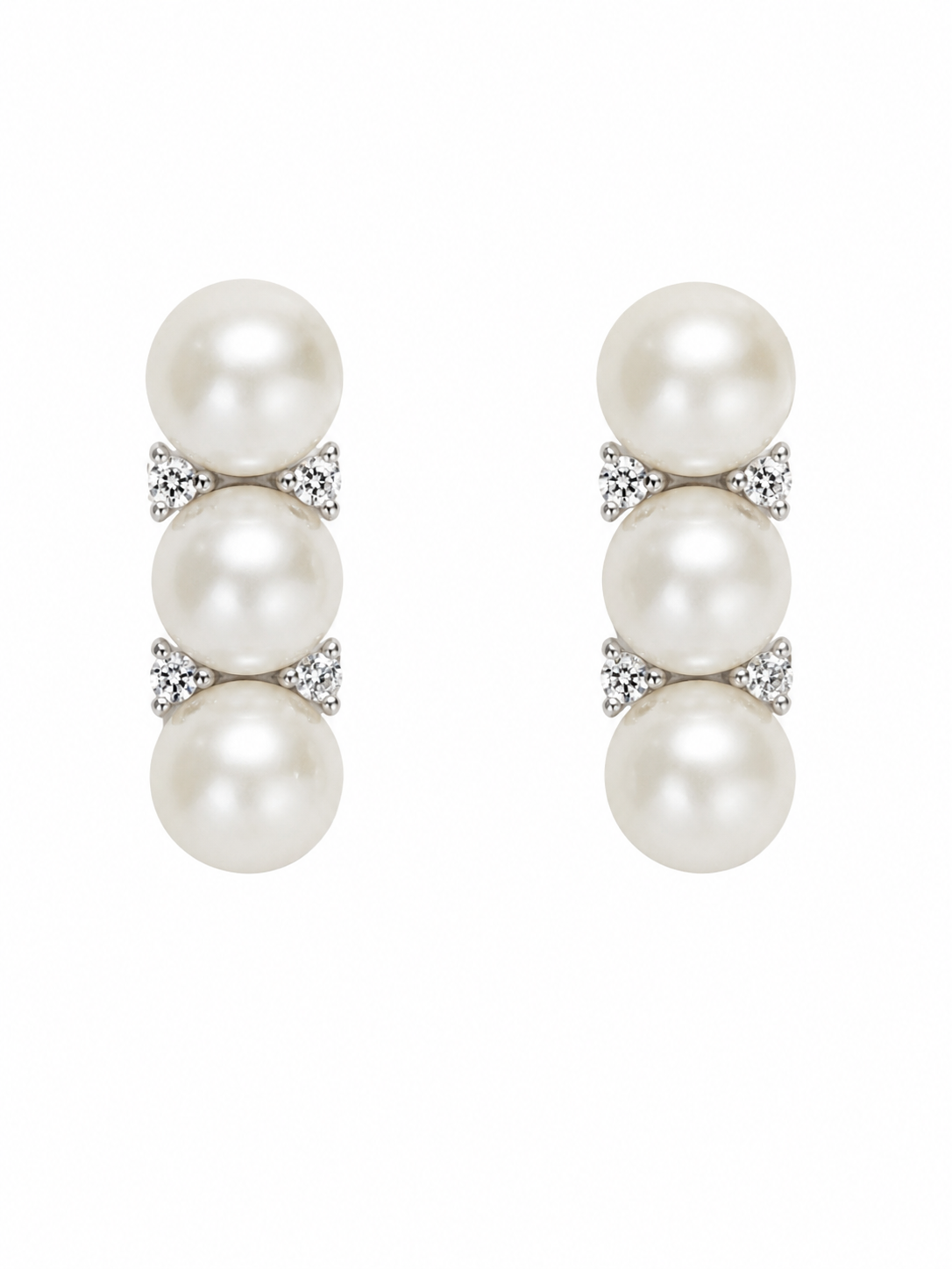 Brinco Elegance Shell em Prata 925 com Pérolas Shell e Zircônias