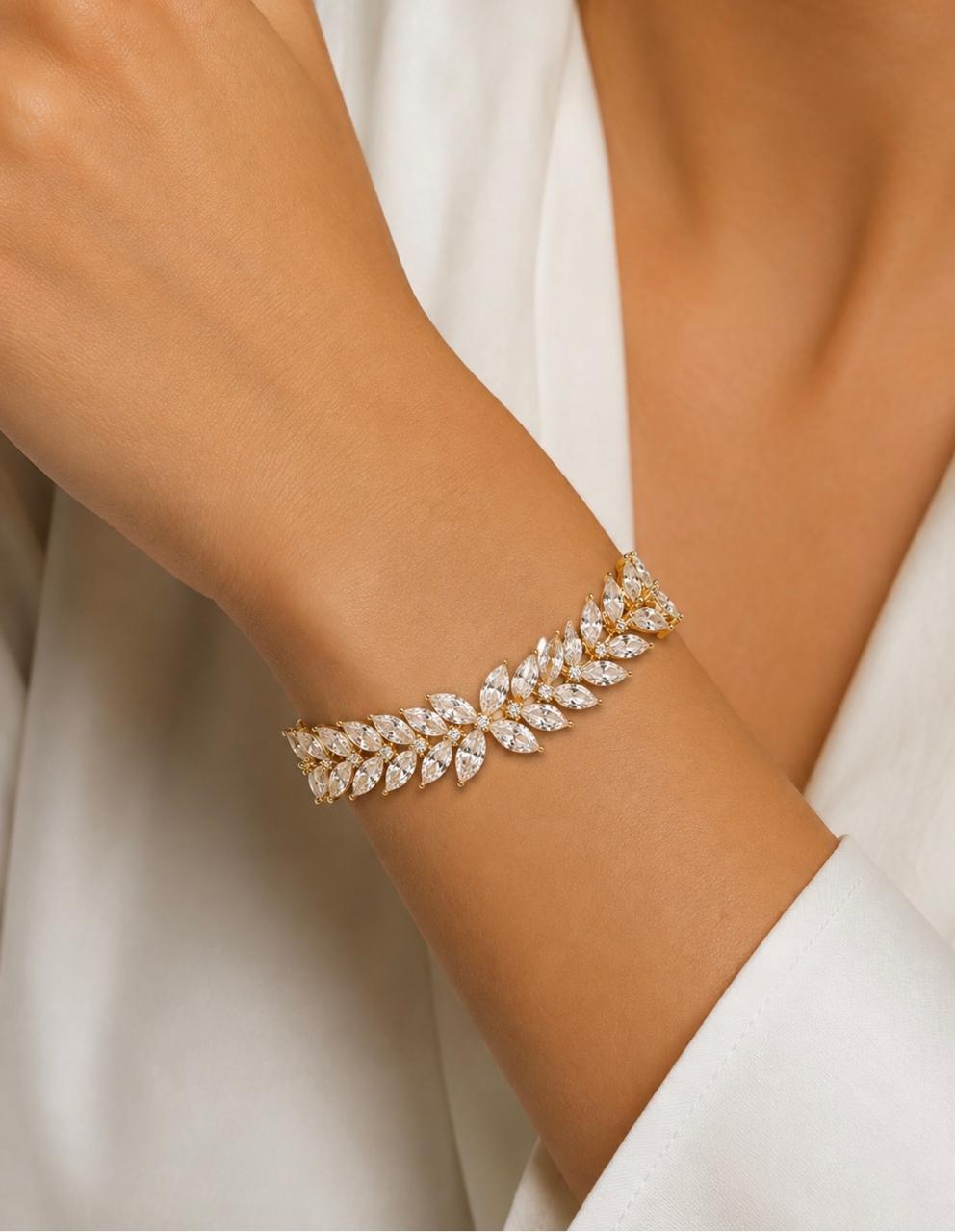 Pulseira Folhas Cravejada Luxo