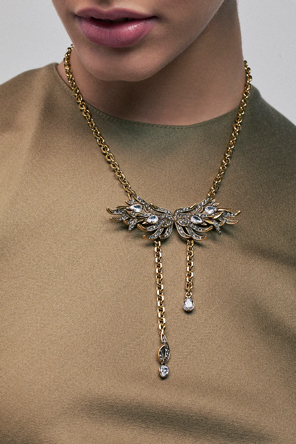 Colar Tie Fly BO.BÔ Ouro Vintage